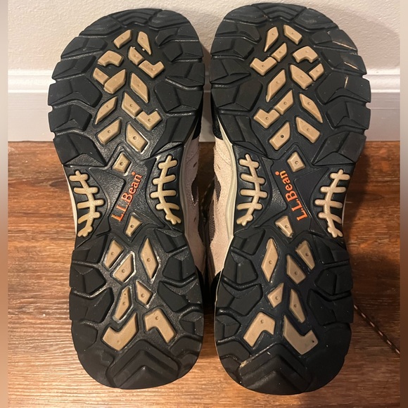 L.L. Bean Women’s Hiking Boots, Size 9.5 - Picture 8 of 9